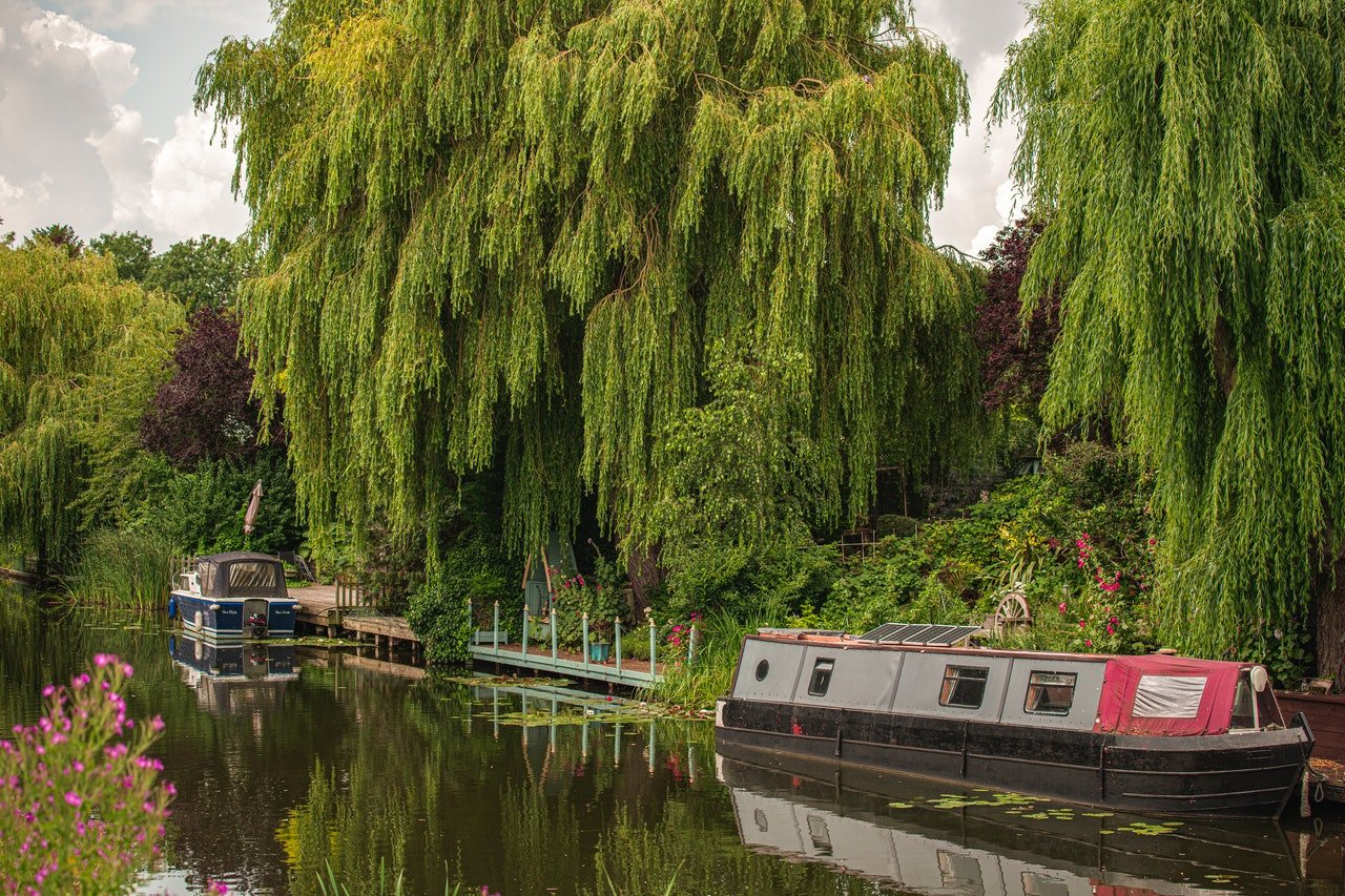living-on-a-narrowboat-in-retirement
